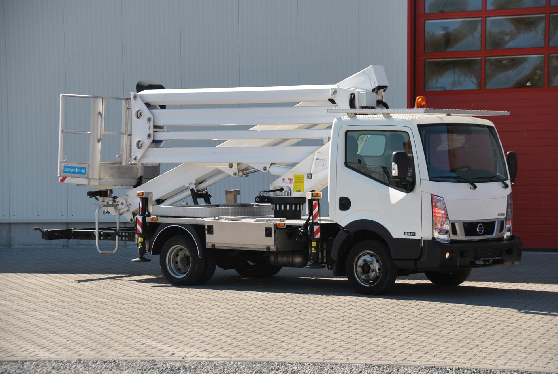 TL23 LKW-Arbeitsbühne