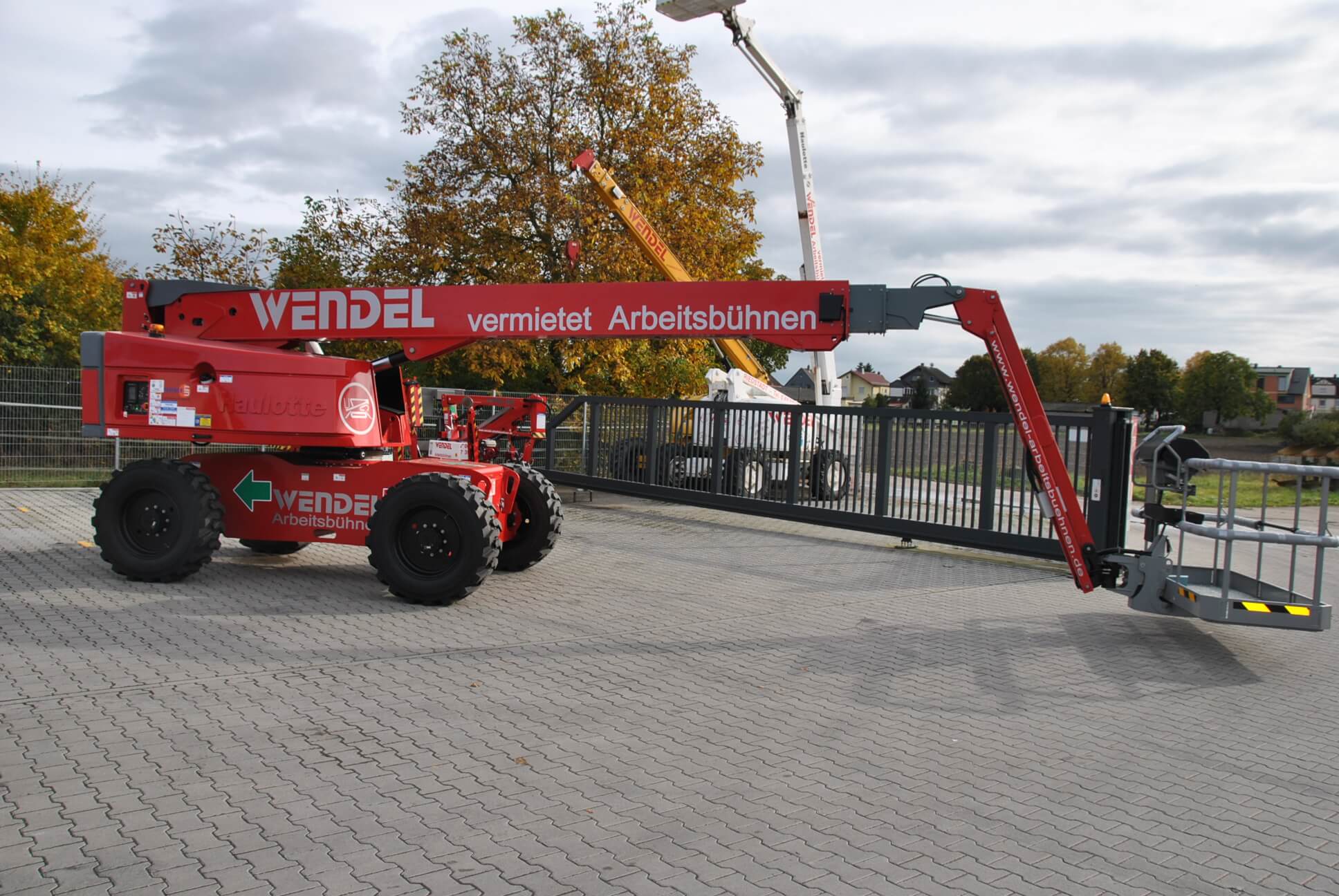 Teleskop-Arbeitsbühne HT 23 RTJO